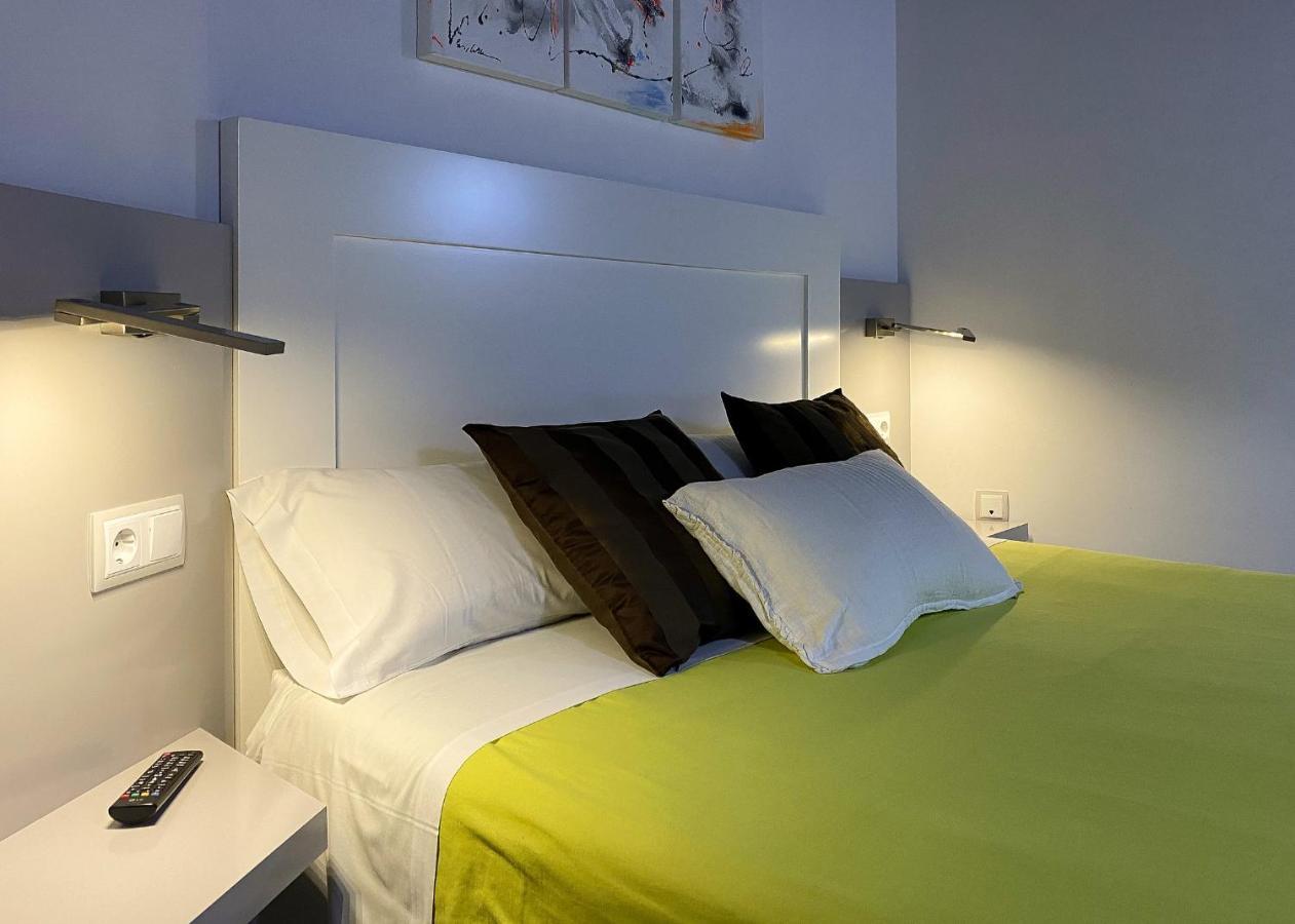 Apartaments y Habitacions Entre Volcans Olot Exterior foto