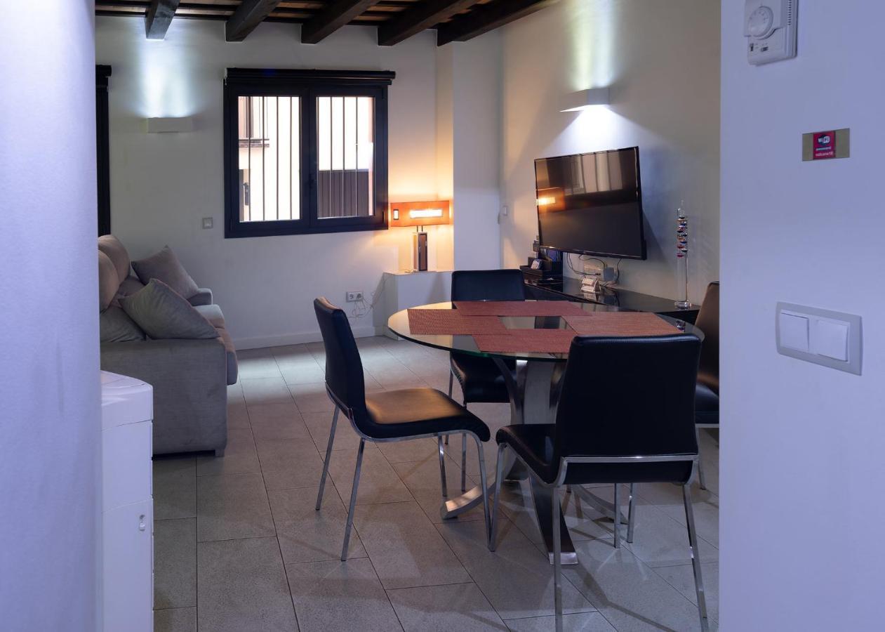 Apartaments y Habitacions Entre Volcans Olot Exterior foto