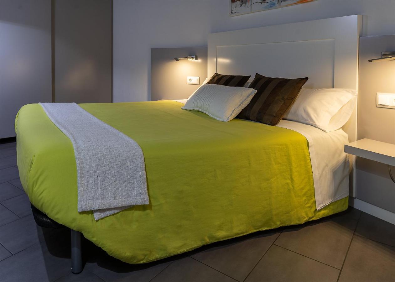 Apartaments y Habitacions Entre Volcans Olot Exterior foto