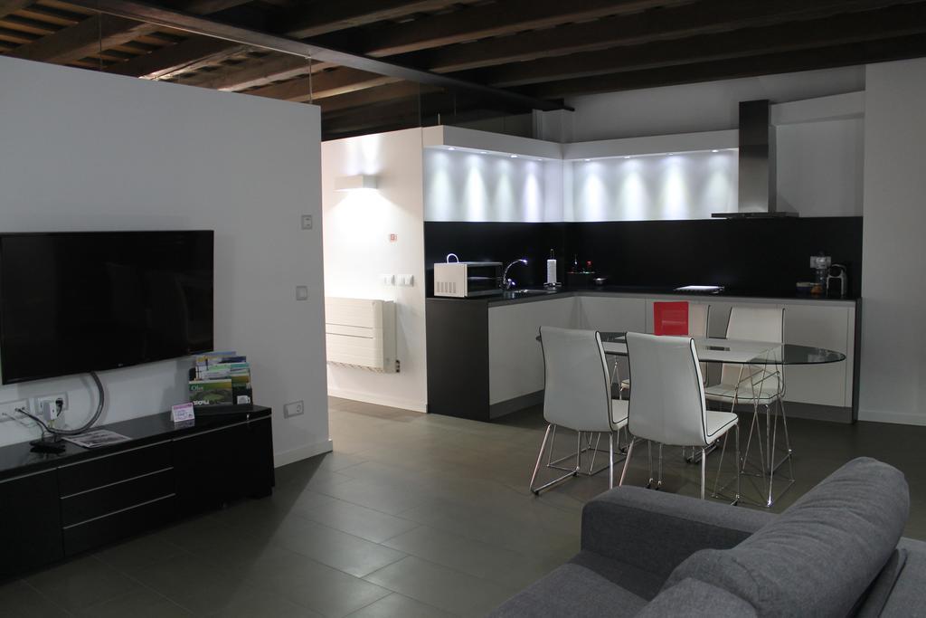 Apartaments y Habitacions Entre Volcans Olot Exterior foto