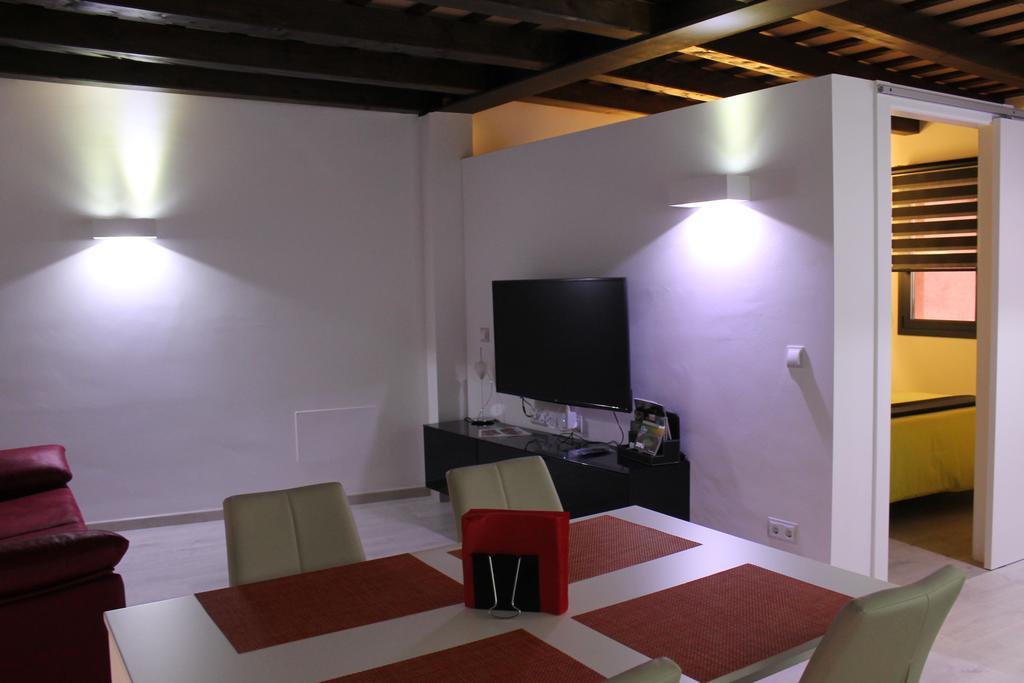 Apartaments y Habitacions Entre Volcans Olot Exterior foto
